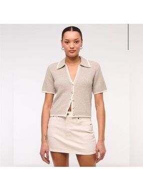 Abercrombie & Fitch Short-Sleeve Button-Up Knit Top in Light Taupe